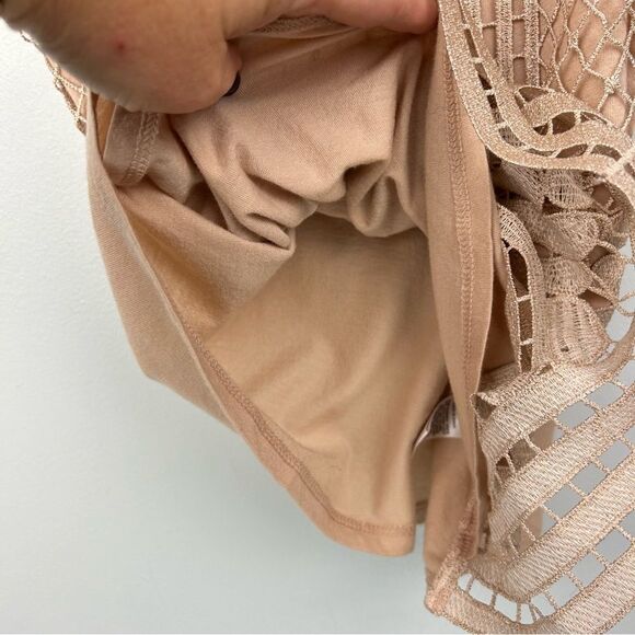 Express Metallic Lace Tank Top Cami Front Lined Lace Cutout Rose Gold Sz XS - Picture 12 of 14